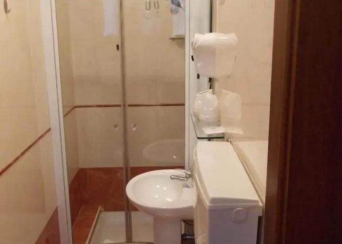 فندق Al Castello 2*